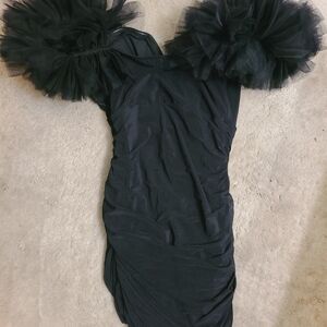 Elegant Black Dress with Tulle Sleeves